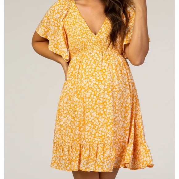 Maternity yellow ruffle smocked dress, size large - Picture 1 of 12